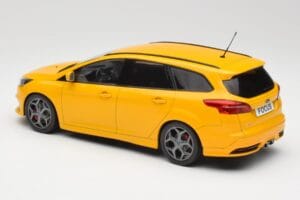 Ford Focus ST Turnier Mk3 Gelb MCG 1:18 MCG18464 Druckguss — Bild 5 von 6