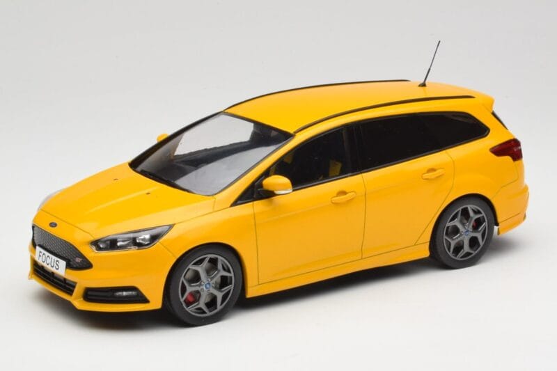Ford Focus ST Turnier Mk3 Gelb MCG 1:18 MCG18464 Druckguss