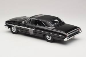 Ford Galaxie 500 Men in Black 3 Movie GreenLight 1:18 015301 Druckguss — Bild 5 von 6