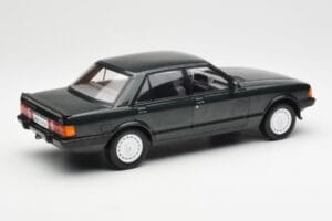Ford Granada Mk2 2.8 Injection Dunkelgrün MCG 1:18 MCG18263 Druckguss — Bild 2 von 6