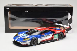 Ford GT GTE #68 D. Muller / J. Hand / S. Bourdais Chip Ganassi Racing LMGTE Pro 24 Hours of Le Mans 2016 Winner Minichamps 1: — Bild 6 von 6