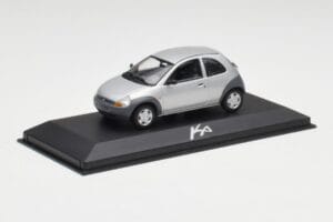 Ford Ka Mk1 Silbergrau Minichamps 1:43 130248 Druckguss — Bild 2 von 4