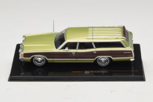 Ford LTD Country Squire Green Bronze IXO 1:43 CLC608N Druckguss