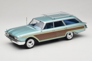 Ford Country Squire Blau MCG 1:18 MCG18049 Druckguss