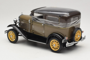 Ford Model A Tudor Chicle Drab Motor City 1:18 41003 Druckguss — Bild 5 von 6