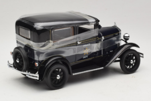 Ford Model A Tudor Police Car Motor City 1:18 43008 Druckguss — Bild 2 von 6