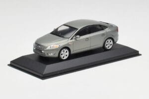 Ford Mondeo Mk3 Sedan Grau Metallic Minichamps 1:43 IND403086003 Druckguss — Bild 2 von 4
