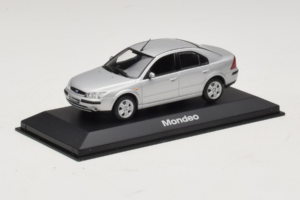 Ford Mondeo Mk3 Limousine Silber Minichamps 1:43 MONDEO005 Druckguss — Bild 2 von 4