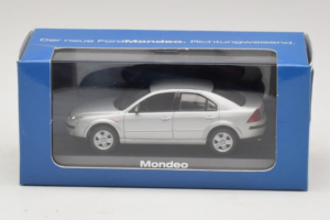 Ford Mondeo Mk3 Limousine Silber Minichamps 1:43 MONDEO005 Druckguss — Bild 4 von 4