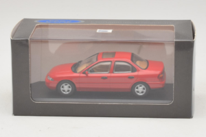 Ford Mondeo Mk1 Sedan Rot Minichamps 1:43 082000 Druckguss — Bild 4 von 4