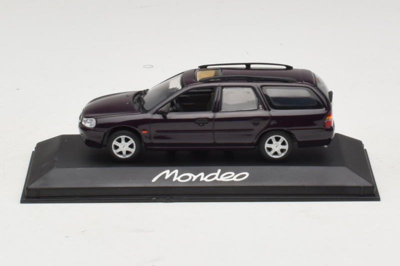 Ford Mondeo Mk1 Turnier Dark Blue Metallic Minichamps 1:43 43306312 Druckguss