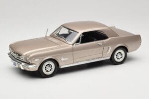 Ford Mustang 1964 1/2 Silber Mira 1:18 6127 Druckguss