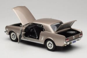 Ford Mustang 1964 1/2 Silber Mira 1:18 6127 Druckguss — Bild 5 von 8