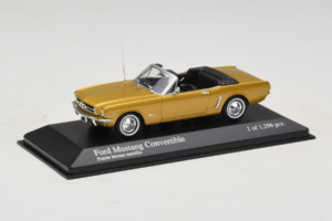 Ford Mustang Cabriolet Gold Minichamps 1:43 400082432 Druckguss — Bild 2 von 4
