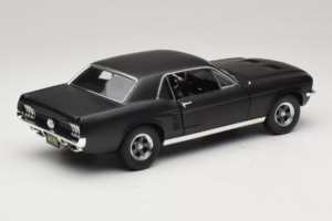 Ford Mustang Creed Movie GreenLight 1:18 13611 Druckguss — Bild 3 von 8