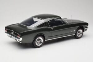 Ford Mustang Fastback Ivy Green Otto 1:12 G079 Resin — Bild 2 von 6