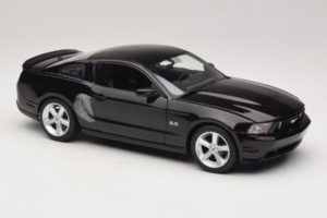 Ford Mustang GT Schwarz Drive Movie GreenLight 1:18 13609 Druckguss — Bild 6 von 8