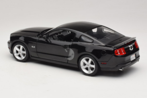 Ford Mustang GT Schwarz Drive Movie GreenLight 1:18 13609 Druckguss — Bild 7 von 8