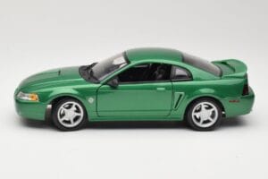 Ford Mustang GT SN95 Grün Maisto 1:18 50326 Druckguss — Bild 4 von 8