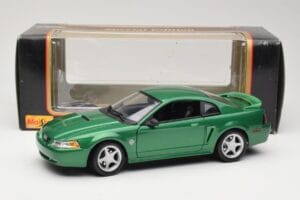 Ford Mustang GT SN95 Grün Maisto 1:18 50326 Druckguss — Bild 8 von 8