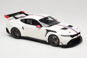 Ford Mustang GTD S650 Spirit of America Performance White GT Spirit 1:18 GT956 Resin — Bild 4 von 6