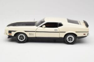 Ford Mustang Mach 1 Weiß Sun Star 1:18 3602 Druckguss — Bild 4 von 8