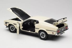 Ford Mustang Mach 1 Weiß Sun Star 1:18 3602 Druckguss — Bild 5 von 8