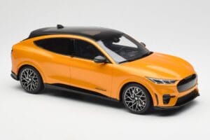 Ford Mustang Mach-E GT Performance Cyber Orange Otto 1:18 OT983 Resin — Bild 4 von 6