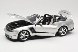 Ford Mustang S197 Roush 427R Cabriolet Silber Maisto 1:18 31669 Druckguss — Bild 2 von 8