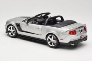Ford Mustang S197 Roush 427R Cabriolet Silber Maisto 1:18 31669 Druckguss — Bild 7 von 8