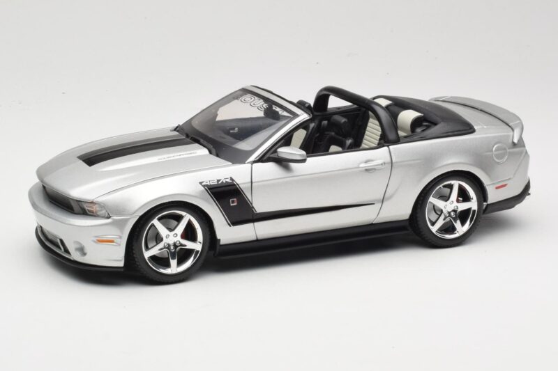 Ford Mustang S197 Roush 427R Cabriolet Silber Maisto 1:18 31669 Druckguss