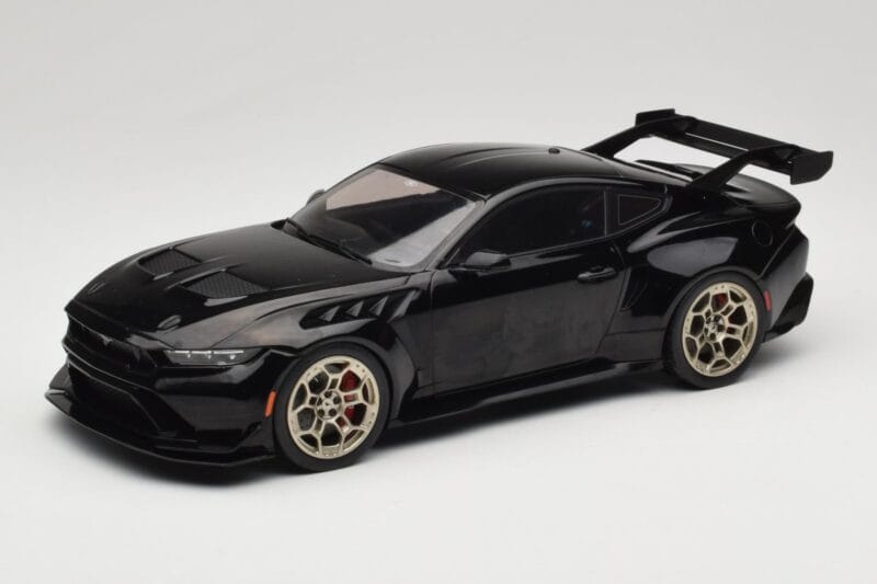 Ford Mustang S650 GTD Schwarz IXO 1:18 MCG18578 Druckguss
