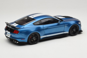 Ford Mustang Shelby GT500 S550 Atlas Blue Metallic IXO 1:18 18RDC244-FO Druckguss — Bild 3 von 8