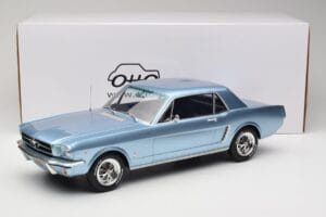 Ford Mustang V8 Hardtop Pony GT Silver Blue GT Spirit 1:12 G089 Resin — Bild 6 von 6