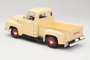 Ford Pickup Colonial Weiß Road Legends 1:18 92148 Druckguss — Bild 7 von 8