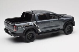 Ford Ranger Raptor Grau Metallic MCG 1:18 MCG18457 Druckguss — Bild 3 von 6