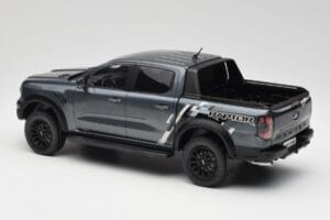Ford Ranger Raptor Grau Metallic MCG 1:18 MCG18457 Druckguss — Bild 4 von 6