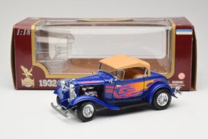 Ford Roadster Street Rod Blau with Fire Road Signature 1:18 92249 Druckguss — Bild 8 von 8