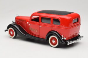 Ford Sedan Rot Solido 1:18 8066 Druckguss — Bild 7 von 8
