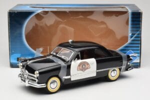 Ford Sedan Washington State Police Solido 1:18 8158 Druckguss — Bild 8 von 8