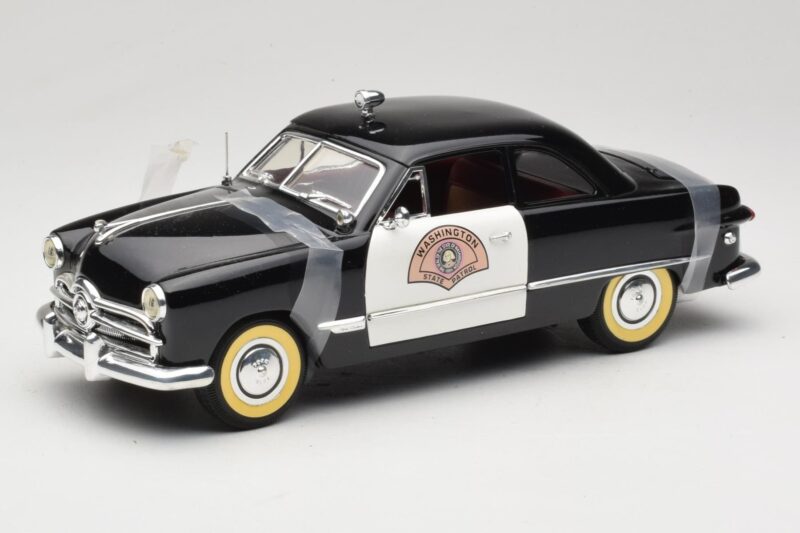 Ford Sedan Washington State Police Solido 1:18 8158 Druckguss