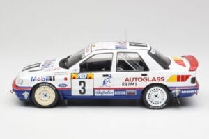Ford Sierra RS Cosworth 4x4 #3 M. Biasion / T. Siviero Rally Monte Carlo 1992 MCG 1:18 MCG18355R Druckguss — Bild 3 von 6