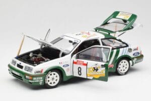 Ford Sierra RS Cosworth #8 D. Auriol / B. Occelli Rally Tour de Corse 1988 AUTOart 1:18 88812 Druckguss — Bild 2 von 8