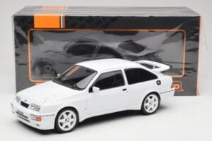 Ford Sierra RS Cosworth Weiß IXO 1:18 18CMC121 Druckguss — Bild 6 von 6