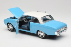 Ford Taunus 12M P1 Taunus Blue Revell 1:18 08880 Druckguss — Bild 5 von 8