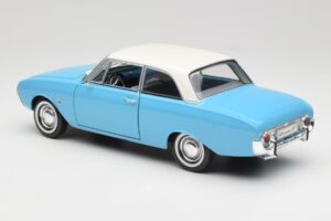 Ford Taunus 12M P1 Taunus Blue Revell 1:18 08880 Druckguss — Bild 7 von 8
