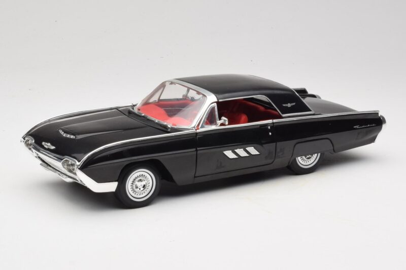 Ford Thunderbird Schwarz Anson 1:18 30344 Druckguss