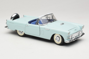Ford Thunderbird Grün Revell 1:18 8804-G1 Druckguss — Bild 6 von 8