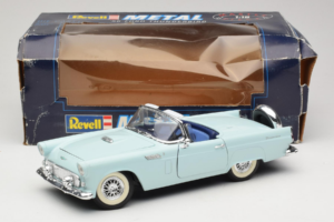 Ford Thunderbird Grün Revell 1:18 8804-G1 Druckguss — Bild 8 von 8
