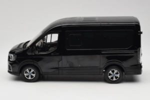 Ford Transit Schwarz JMC 1:18 SHRV363CM02JP Druckguss — Bild 4 von 8
